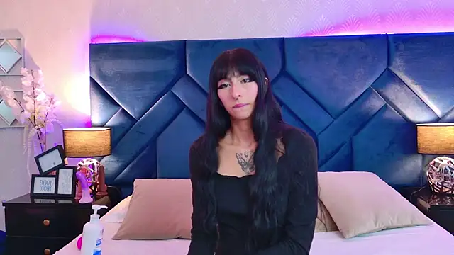 Snapshot of LaylaaDoll chatting on April 27, 4:27 pm LaylaaDoll online show from April 27, 4:27 pm