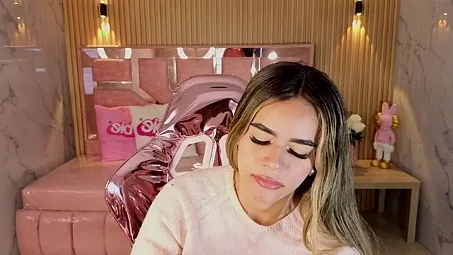 lilith4 s online show from November 13, 9:03 pm