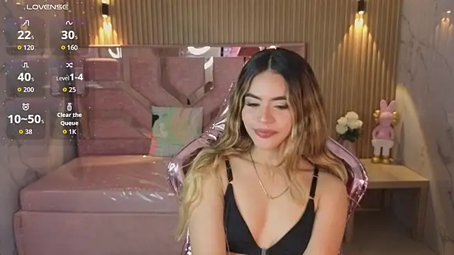 lilith4 s online show from February 23, 8:17 pm