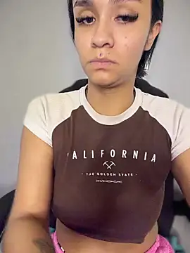 Isabella-Teen online show from April 12, 2:16 am