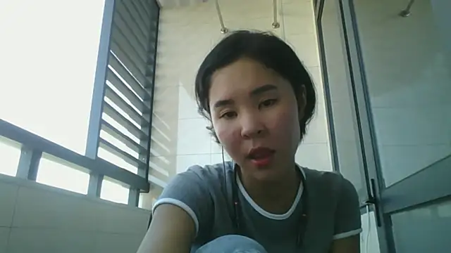 Snapshot of JennyCarpenter chatting on October 10, 5:17 am JennyCarpenter online show from October 10, 5:17 am