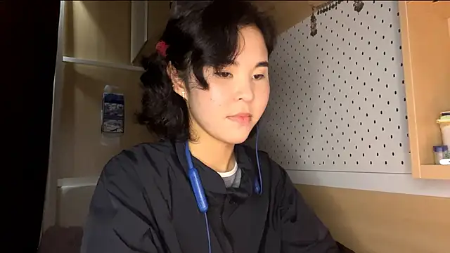 JennyCarpenter online show from April 13, 10:10 am