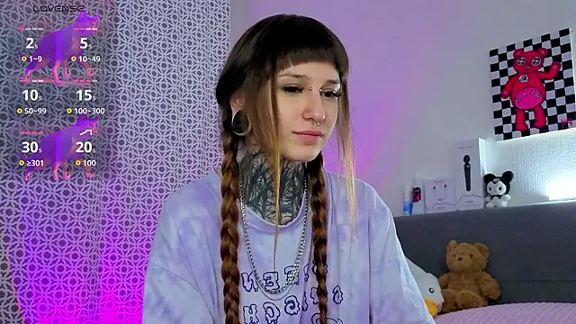 LilithPoison online show from February 22, 6:50 pm