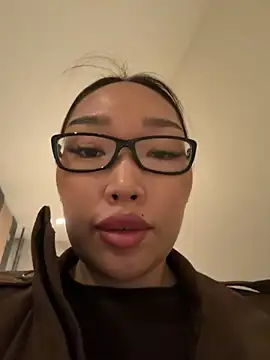 Snapshot of AdriaNochi chatting on June 1, 1:46 pm AdriaNochi online show from June 1, 1:46 pm