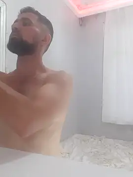 Snapshot of HAMADA__11 chatting on September 19, 3:52 am HAMADA 11 online show from September 19, 3:52 am