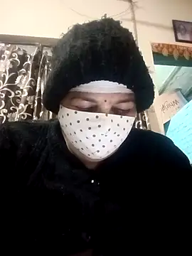 Love-890 online show from December 17, 12:00 pm