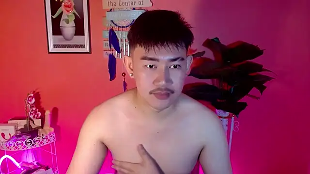 Snapshot of NaughtyGlow97 chatting on September 20, 5:14 pm NaughtyGlow97 online show from September 20, 5:14 pm