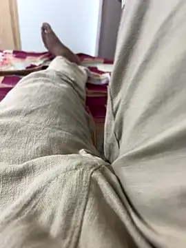 hornylonda139 online show from September 16, 7:04 pm