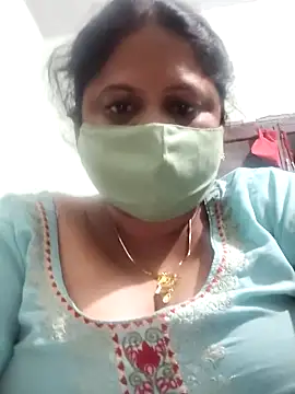 Snapshot of Mmm143 chatting on October 15, 5:35 pm Mmm143 online show from October 15, 5:35 pm