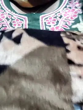 Snapshot of Mmm143 chatting on December 16, 4:28 am Mmm143 online show from December 16, 4:28 am