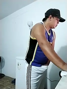 Alex man23 online show from November 5, 10:43 pm