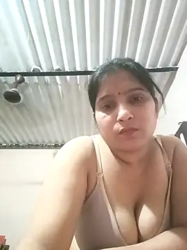 Snapshot of aliya-jaan71 chatting on April 18, 7:18 pm aliya-jaan71 online show from April 18, 7:18 pm