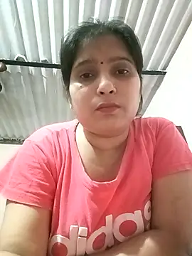 Snapshot of aliya-jaan71 chatting on April 19, 6:21 pm aliya-jaan71 online show from April 19, 6:21 pm