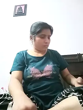 Snapshot of aliya-jaan71 chatting on April 23, 2:41 pm aliya-jaan71 online show from April 23, 2:41 pm