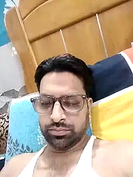 Snapshot of mohsin99272 chatting on September 16, 5:52 am mohsin99272 online show from September 16, 5:52 am