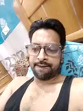 Snapshot of mohsin99272 chatting on September 17, 9:33 am mohsin99272 online show from September 17, 9:33 am