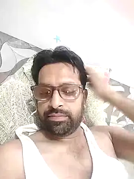 Snapshot of mohsin99272 chatting on October 1, 6:41 am mohsin99272 online show from October 1, 6:41 am