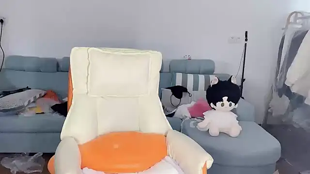 Akong11 online show from March 11, 4:29 am