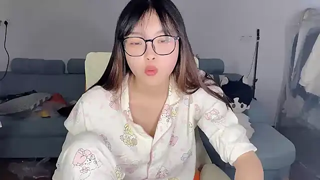 Akong11 online show from March 16, 5:44 am