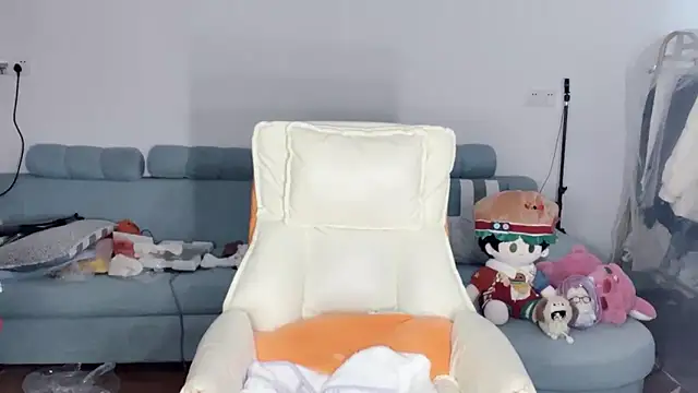 Akong11 online show from March 25, 4:51 am