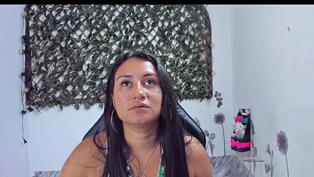 Luna021 1 online show from November 14, 7:45 pm