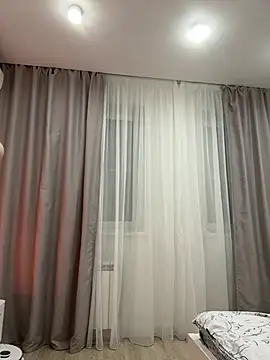 FriendlyFire 18 online show from February 7, 9:29 pm