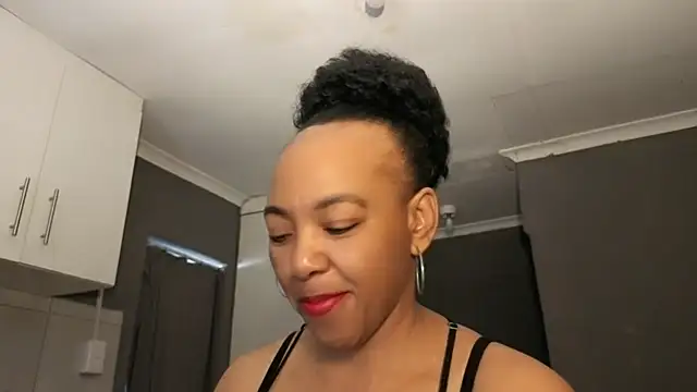 Lillyan N online show from February 5, 7:02 am