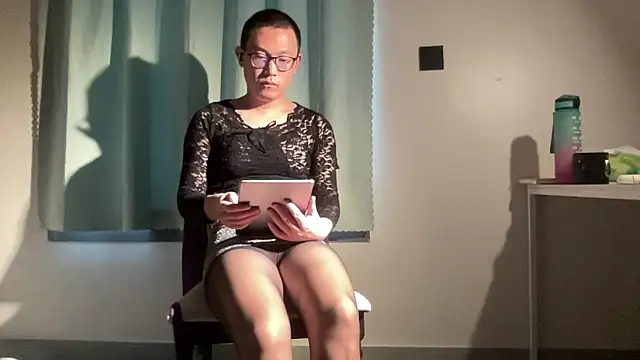 yewuzhi online show from October 3, 9:50 am