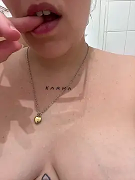 anonyme hot47 online show from April 19, 8:46 am