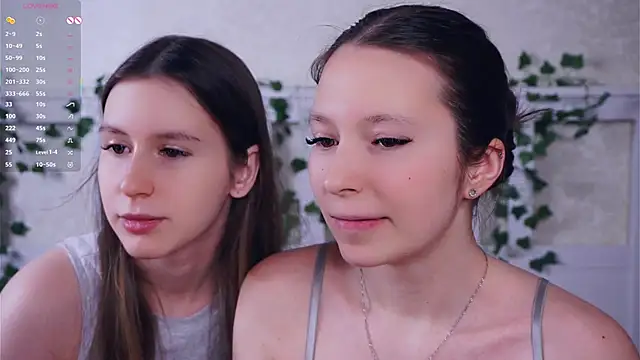 GabrielleLynchard online show from March 1, 9:28 pm