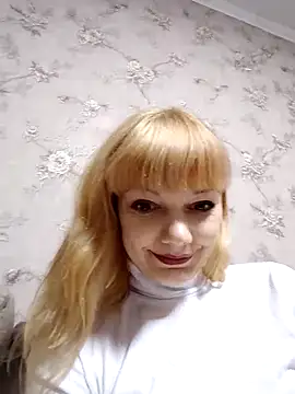 AliceSwan1122 online show from September 17, 7:15 pm