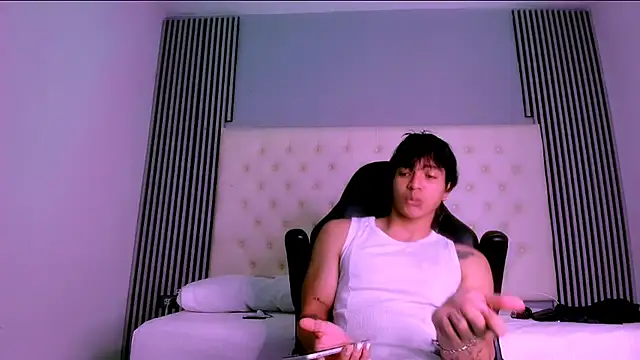 toji luxxer online show from November 13, 2:54 am