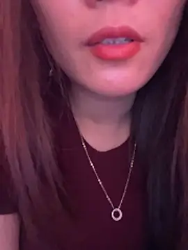 Snapshot of Moon_pusy chatting on February 12, 8:42 am Moon pusy online show from February 12, 8:42 am