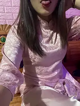 Snapshot of Moon_pusy chatting on February 16, 3:52 pm Moon pusy online show from February 16, 3:52 pm