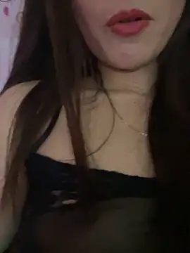 Moon pusy online show from April 5, 2:25 pm