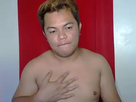 Snapshot of Gayasianzowe chatting on September 25, 3:54 am Gayasianzowe online show from September 25, 3:54 am