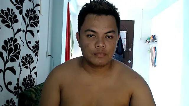 Snapshot of Gayasianzowe chatting on September 30, 6:07 am Gayasianzowe online show from September 30, 6:07 am
