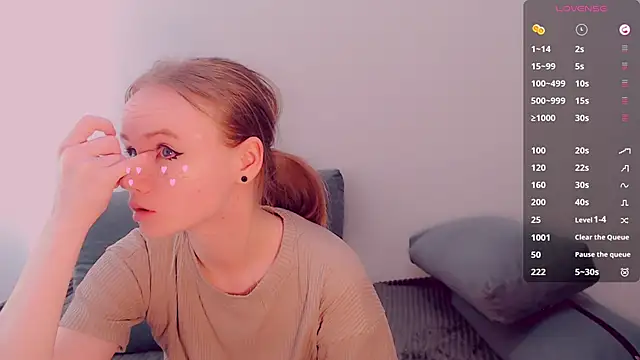 AliceNya cute online show from April 21, 7:14 am