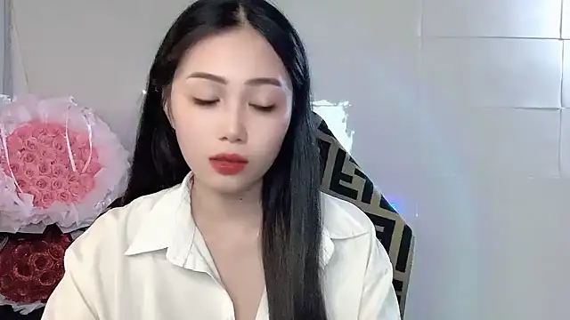 Lyly4757 online show from October 28, 9:35 am