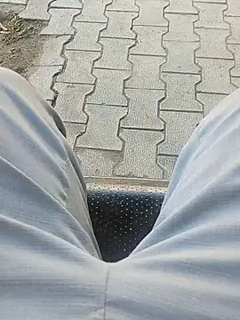 Snapshot of karandeep_Bhagat chatting on October 12, 3:49 am karandeep Bhagat online show from October 12, 3:49 am