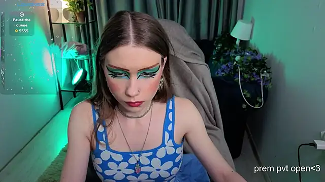 KarenSmitht online show from January 10, 1:57 pm