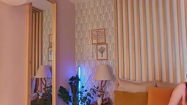 DesireeKeys online show from January 12, 4:39 am