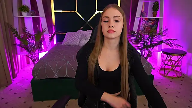 SweetAngellic online show from September 25, 1:48 pm