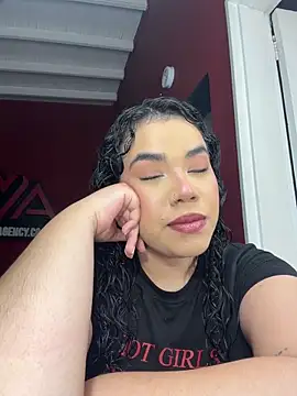 krisstenSantos online show from February 17, 1:07 pm