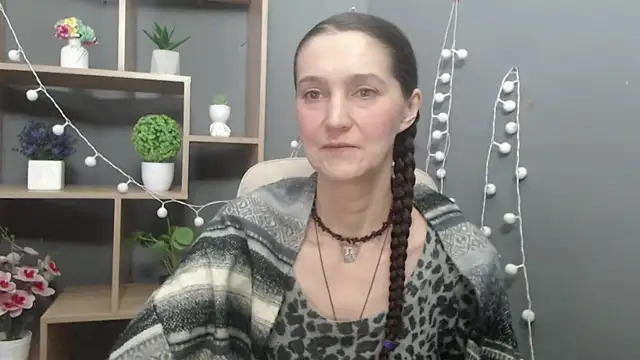 TayaFinch online show from January 15, 1:37 pm