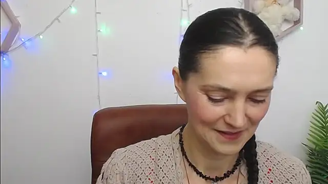 TayaFinch online show from March 16, 1:15 pm