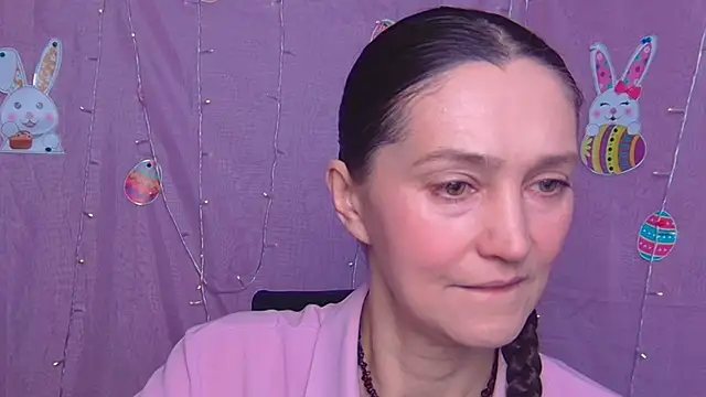 TayaFinch online show from April 11, 12:09 pm