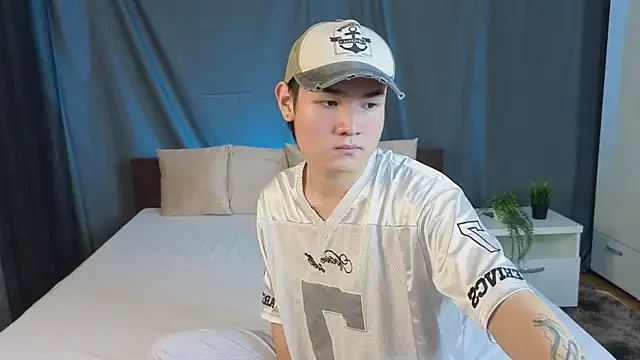 Kaelix1 online show from September 25, 2:32 pm