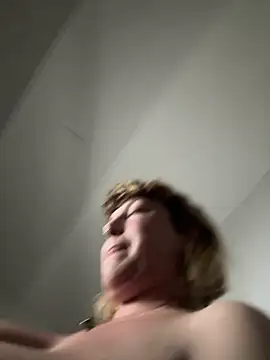 STRIPsegale online show from April 11, 9:30 pm