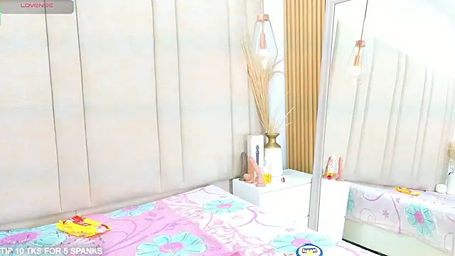 ChantalBlaiir online show from December 22, 10:18 pm